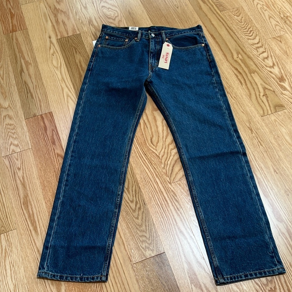 New! Levi’s mens SZ 34/32 regular blue jeans.
